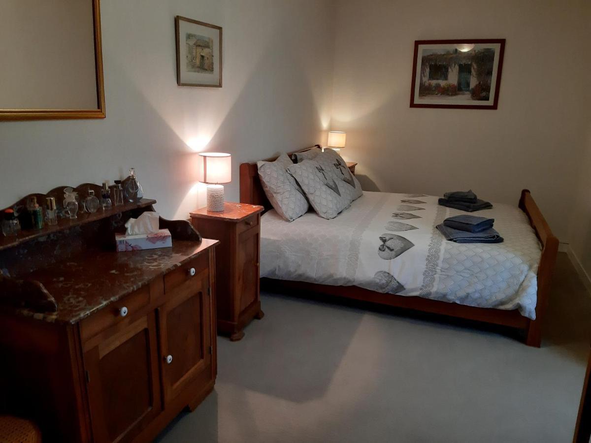 Wisteria Cottage Les Adjots 외부 사진