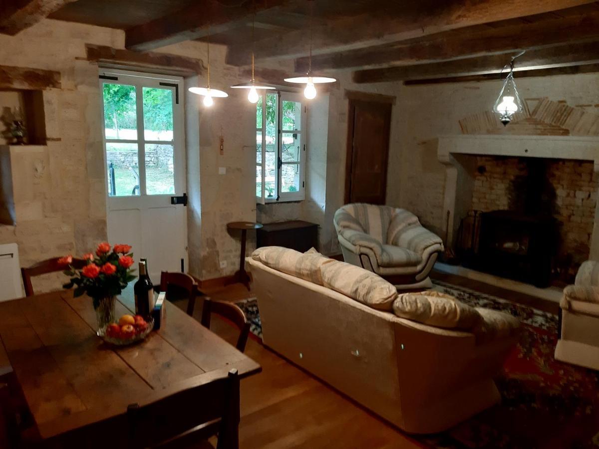 Wisteria Cottage Les Adjots 외부 사진